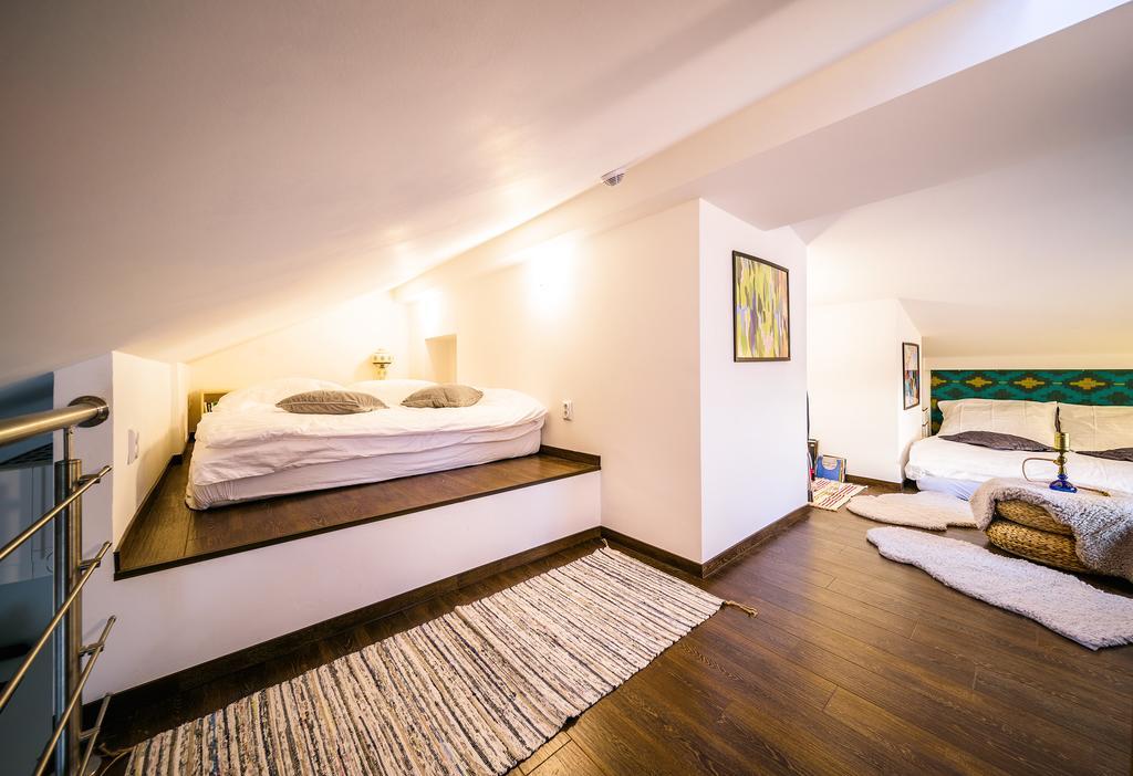 Rooftop Triplex Apartment In Centre Hradec Králové Dış mekan fotoğraf