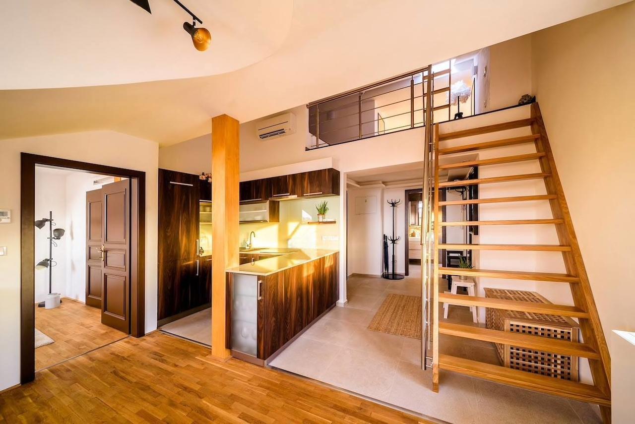 Rooftop Triplex Apartment In Centre Hradec Králové Dış mekan fotoğraf